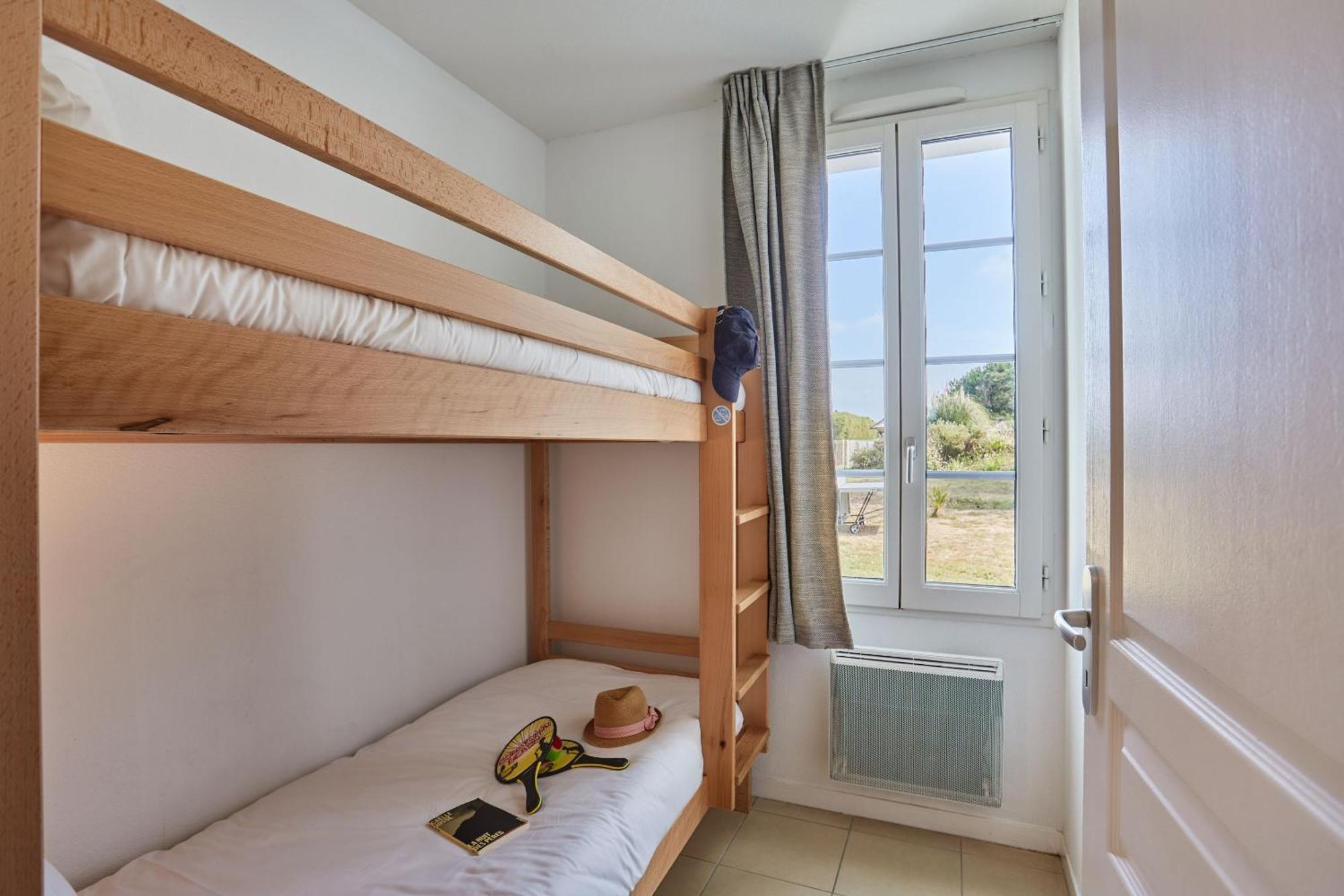 Residence Odalys Terre Marine Сен-Пьер-д'Олерон Экстерьер фото